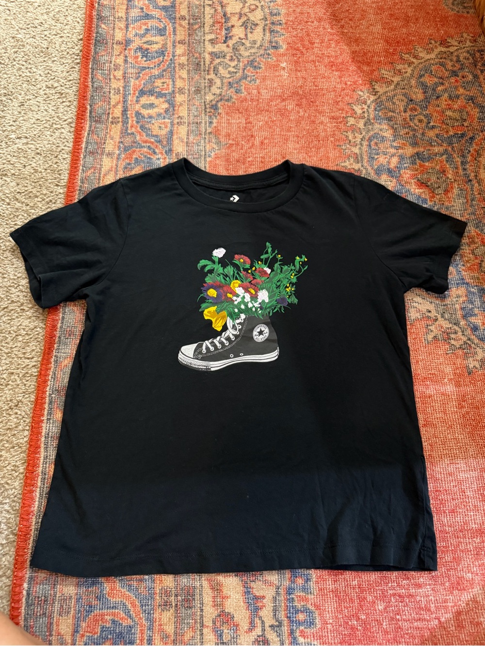 Converse All Star Floral Chuck Taylor Graphic Black T-Shirt Women’s Medium